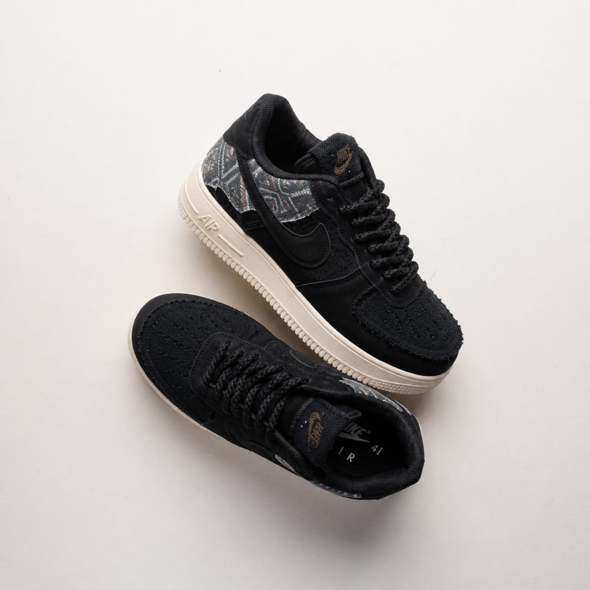 Nike Air Force Sneakers