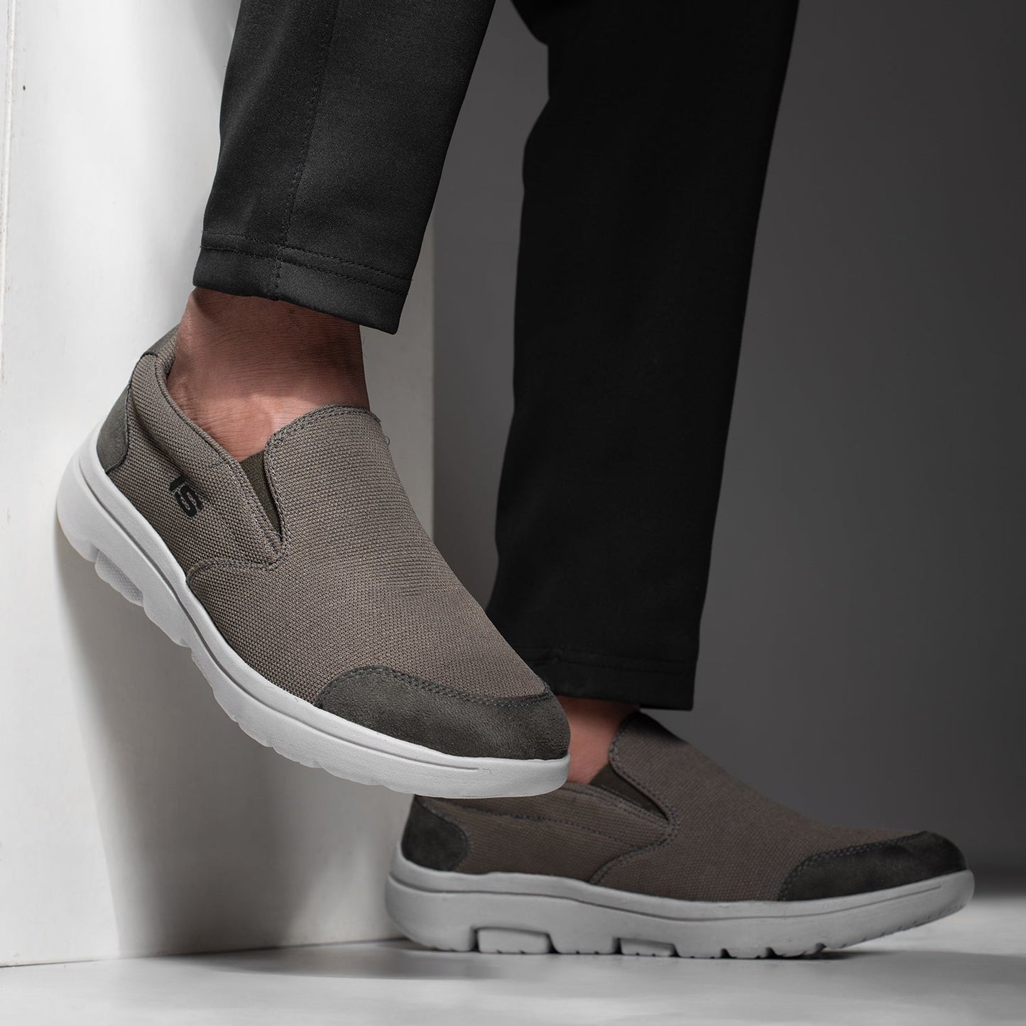 Sporty Comfort Sneakers