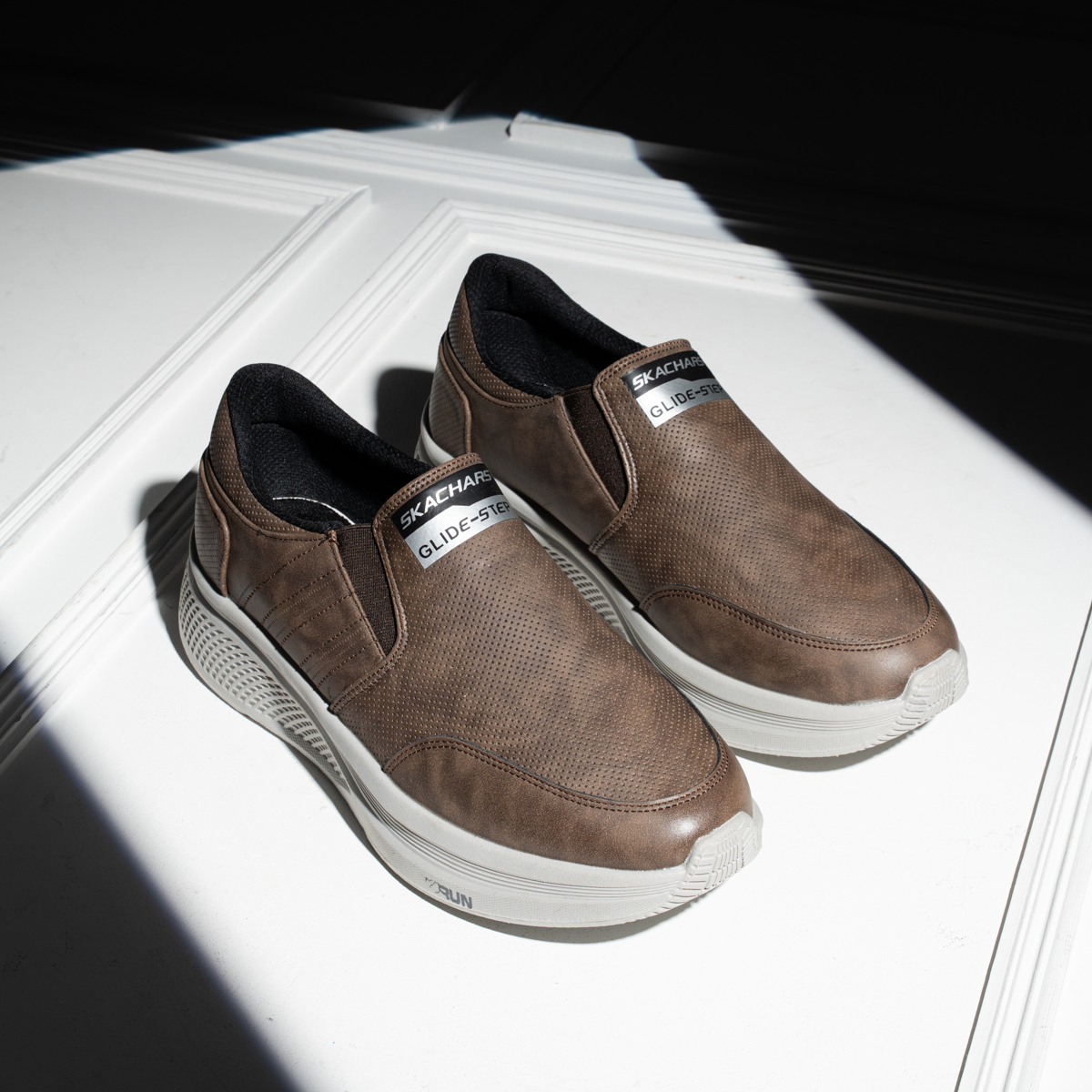 Skechers GlideStep Leather Sneakers