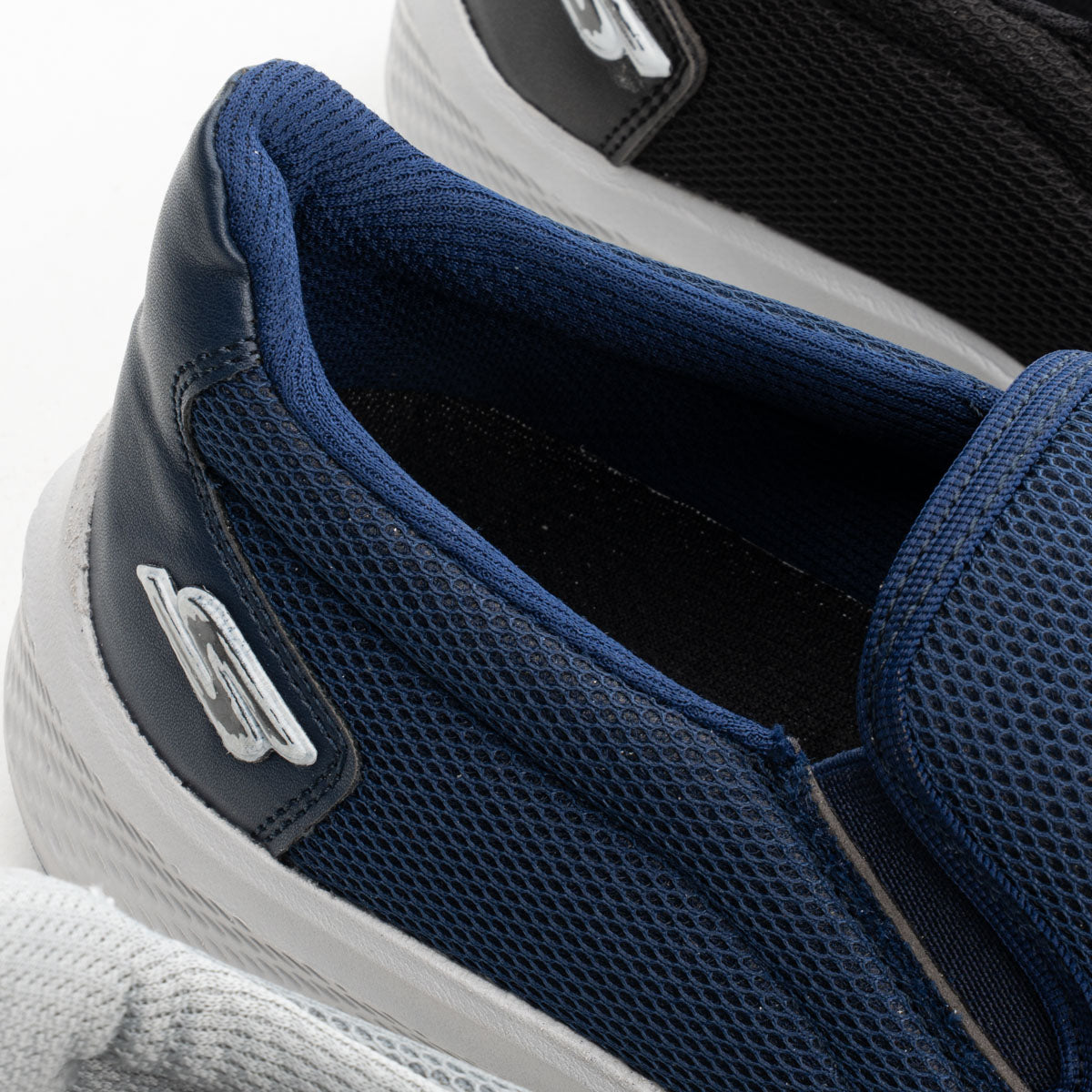 Men’s Casual Fabric Shoes