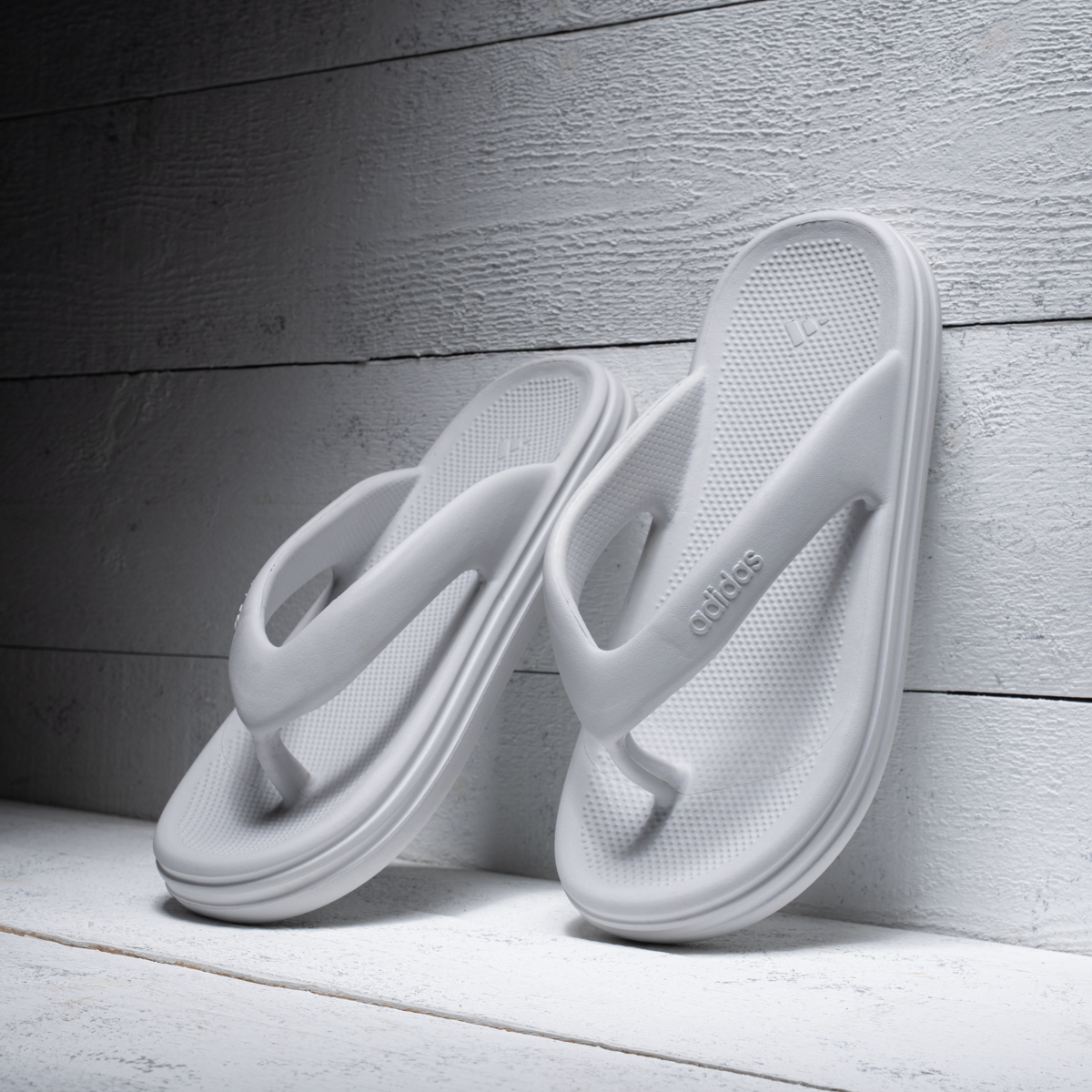Adidas Men's Toe-Strap Slide