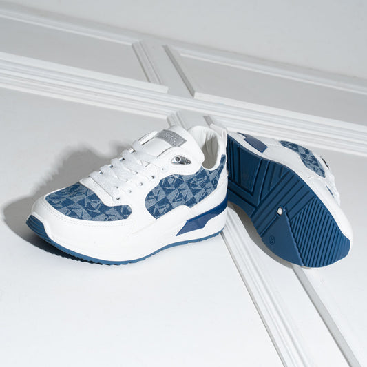 Chic Women’s Slip-On Sneakers with Gold Chain