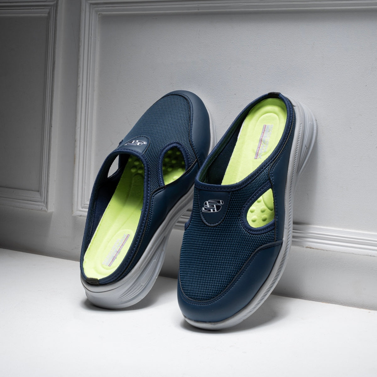 Men's Slip-On Mule Sneaker