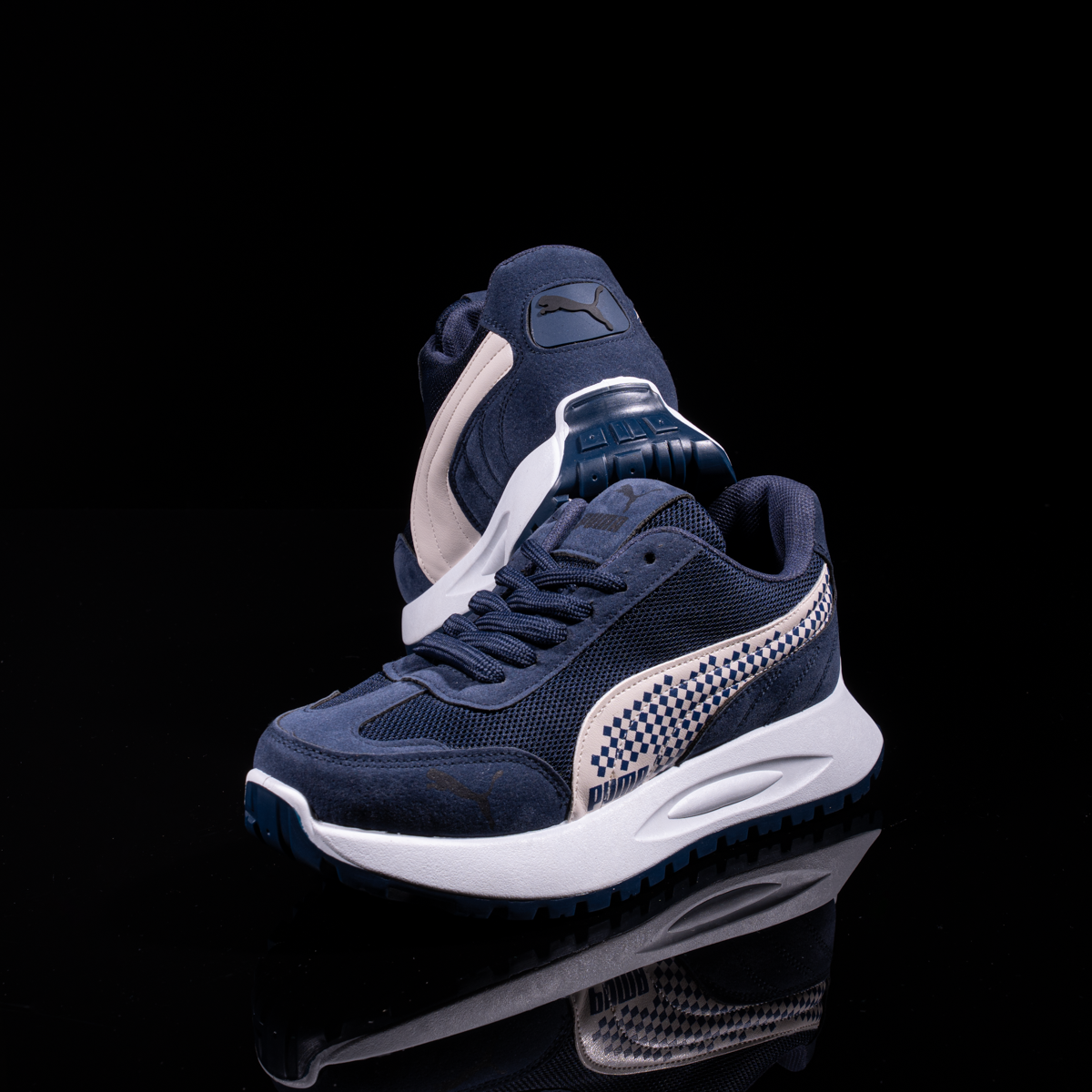 Modern Women’s Casual Sneakers