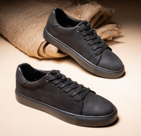Men's Classic Fit Comfort Sneakers