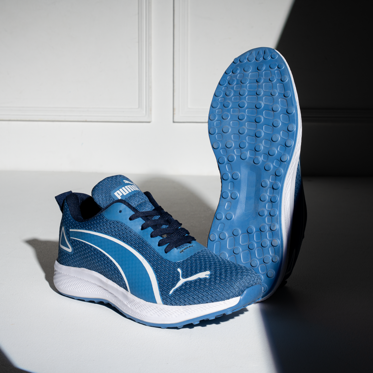 Lightweight Breathable Knitted Sneakers