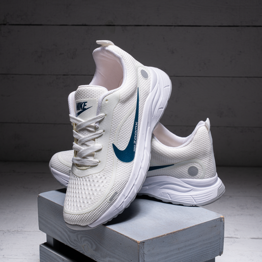 Nike Zoom Knit Sneakers