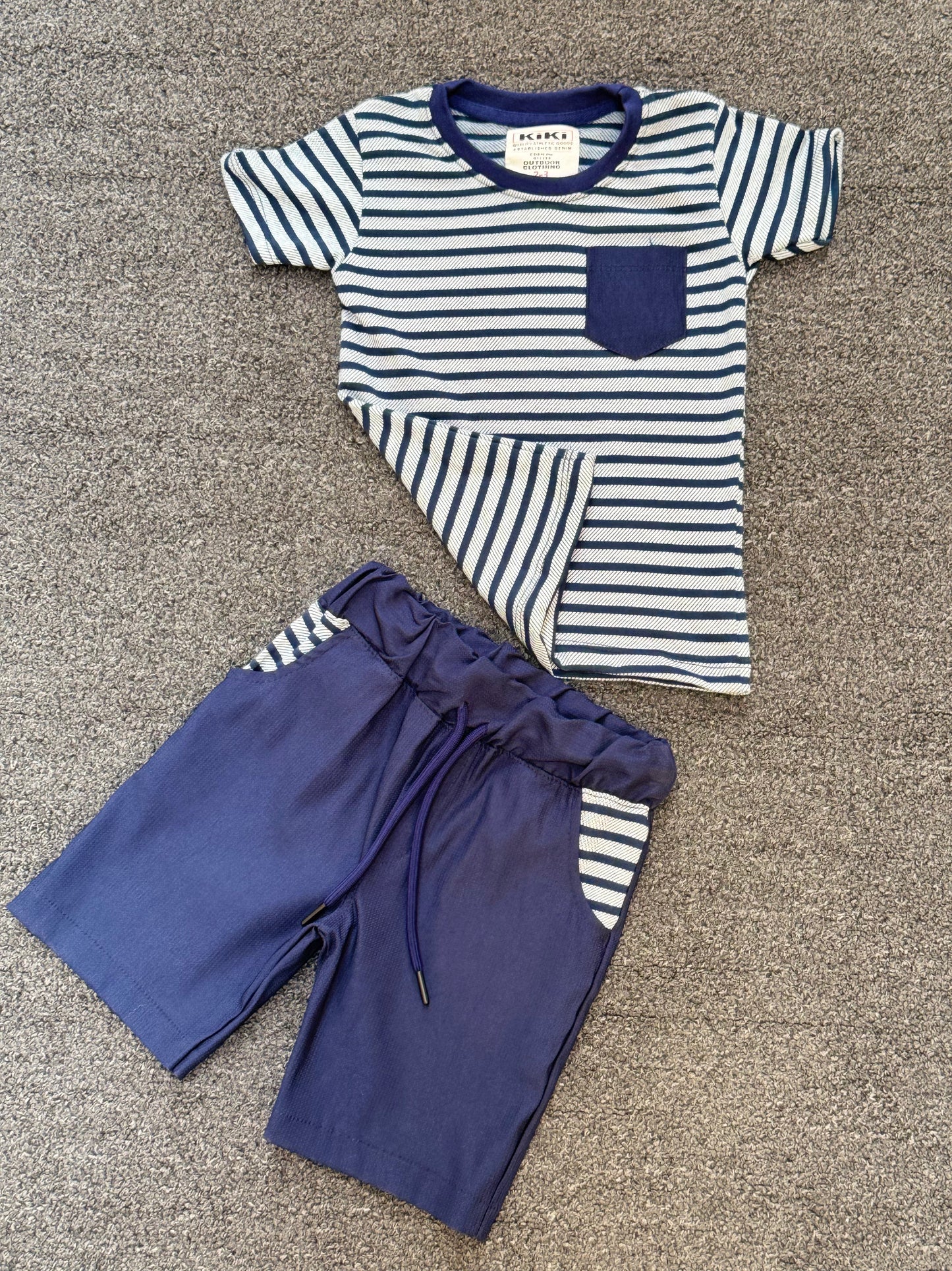 Stylish Kids’ 2-Piece Set