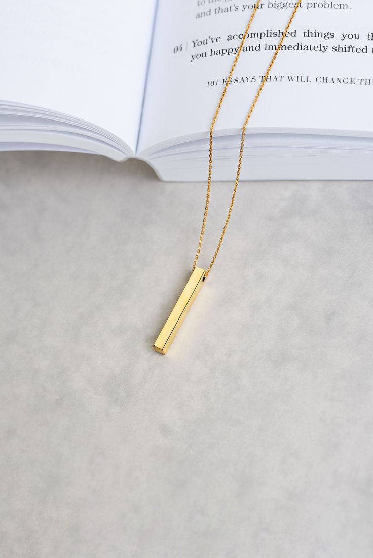 Minimal Gold Necklace