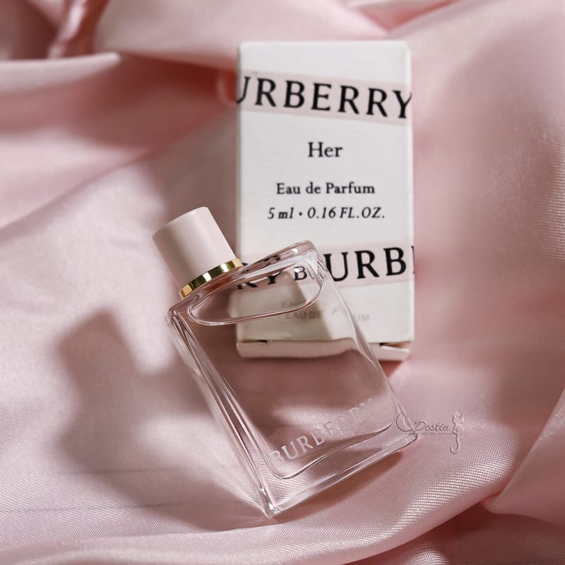 Burberry Her – Women’s Perfume