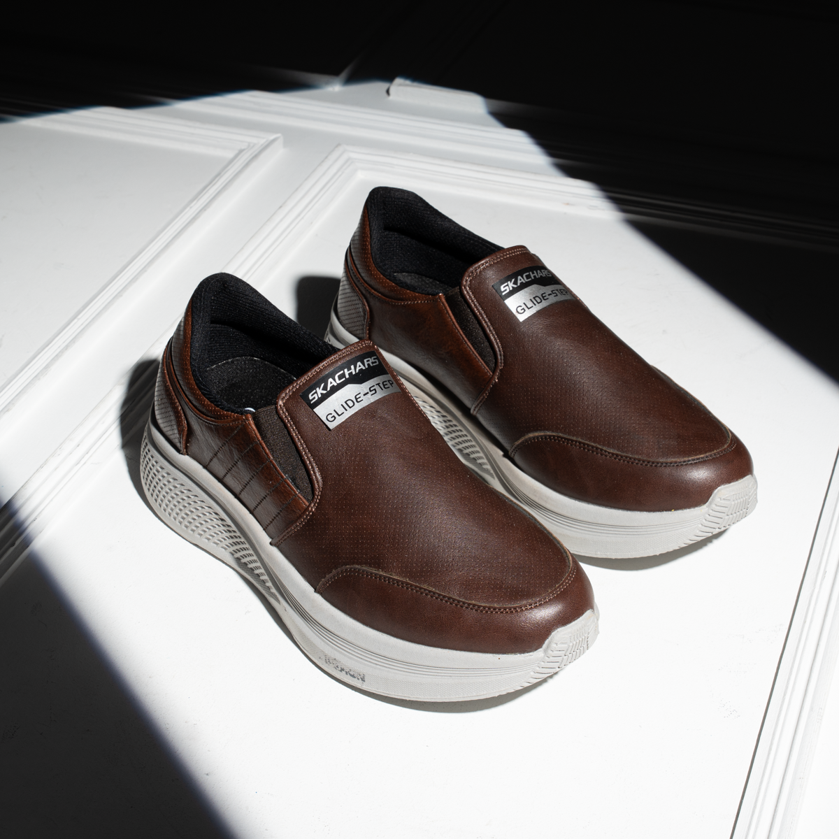 Skechers GlideStep Leather Sneakers