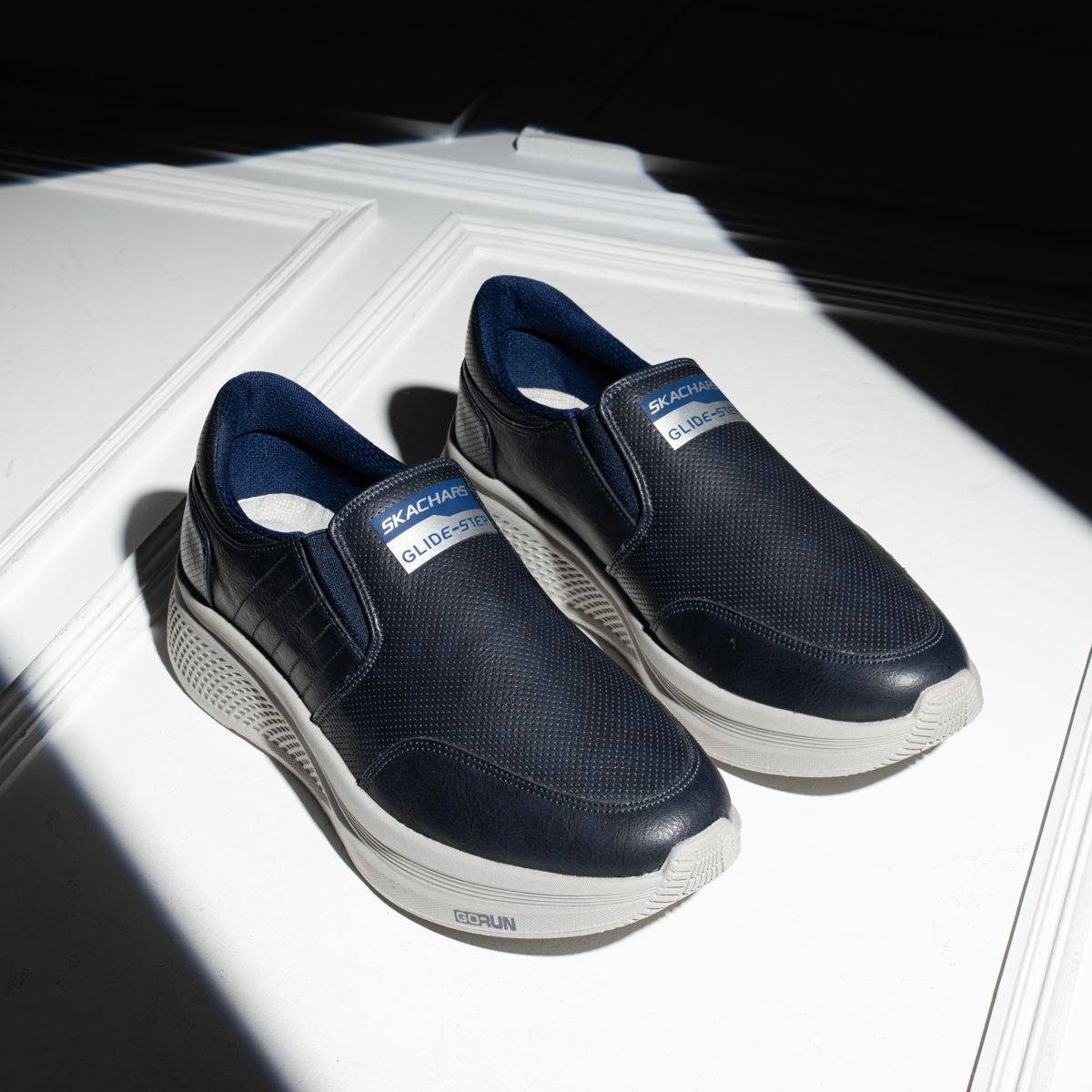 Skechers GlideStep Leather Sneakers