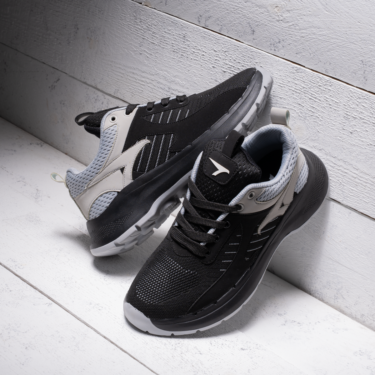 Modern Casual Sneakers