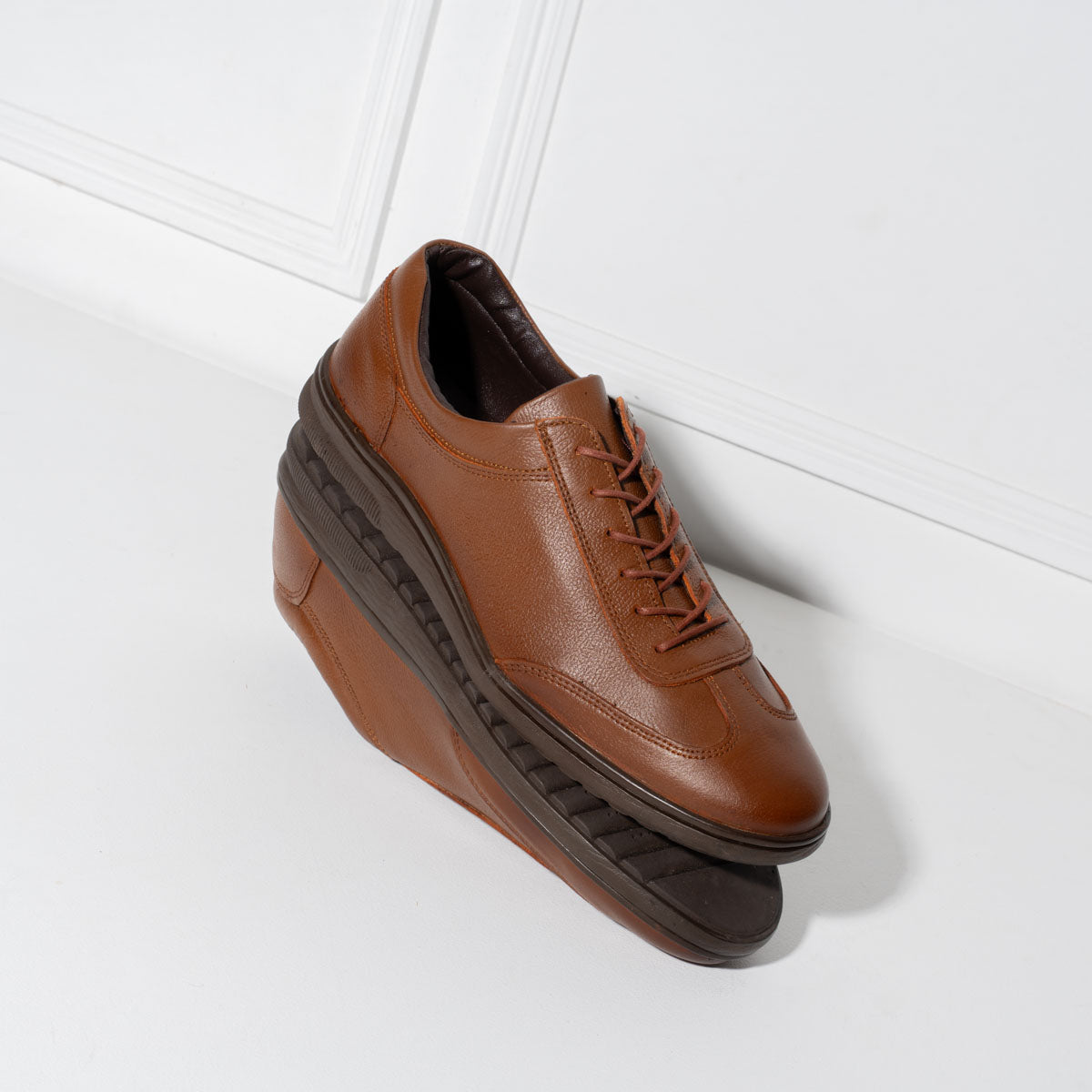 ClassicFit Men’s Cow Leather Shoes