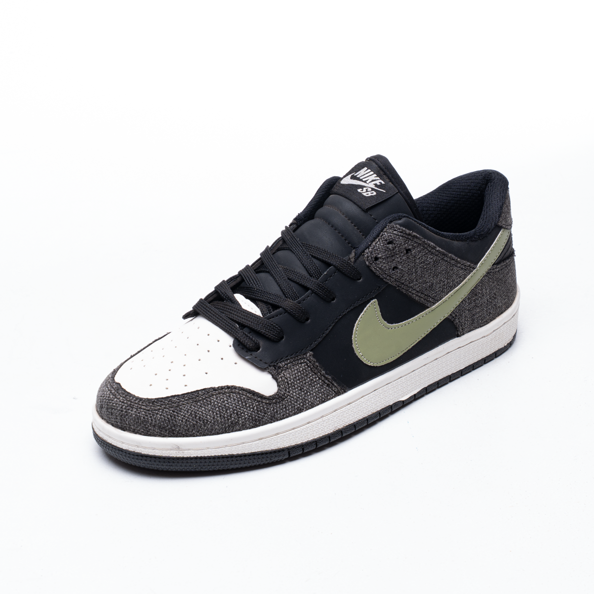 Nike Sneaker