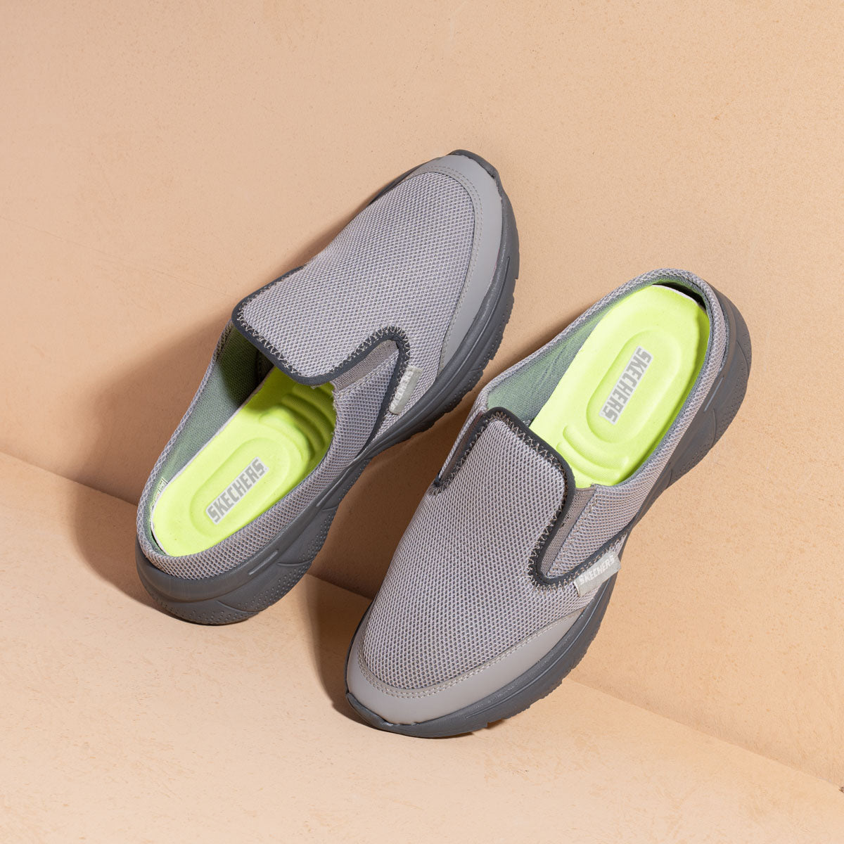 FlexEase Men’s Foam Clogs