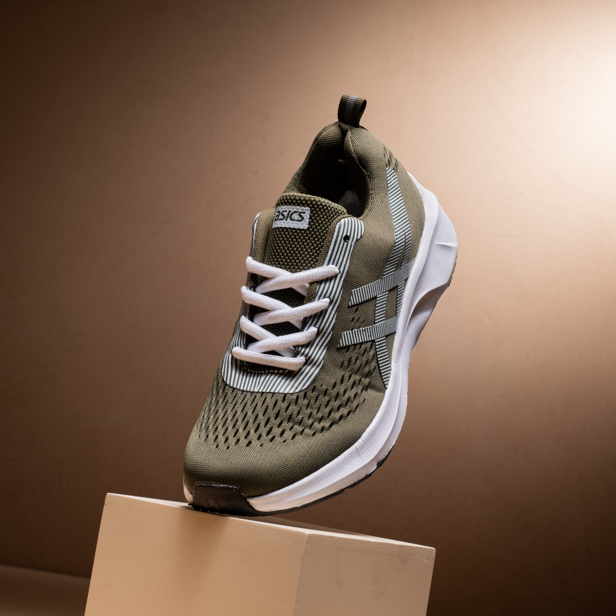 Comfort Mesh Sneakers