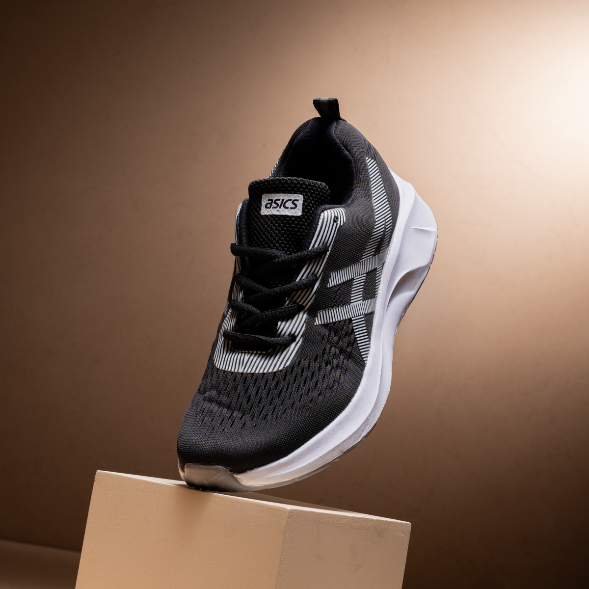 Comfort Mesh Sneakers
