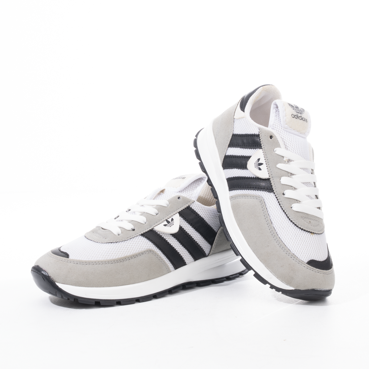 Fashionable Women’s Sneakers