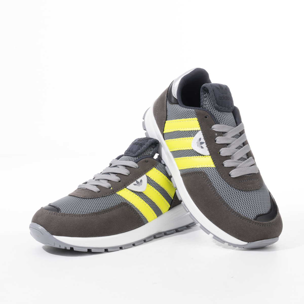 Fashionable Women’s Sneakers