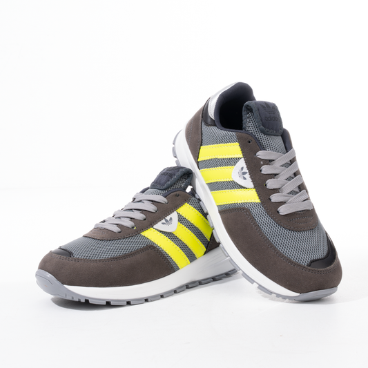 Fashionable Women’s Sneakers