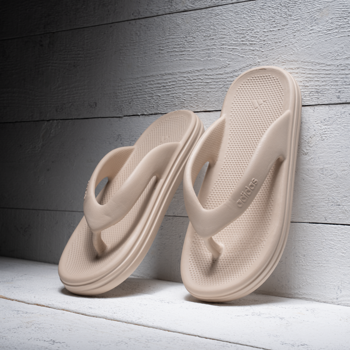 Adidas Men's Toe-Strap Slide
