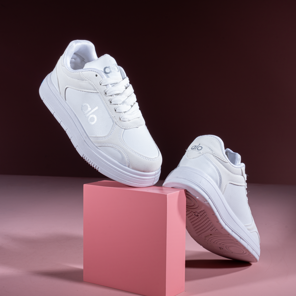 ALO Everyday Sneakers