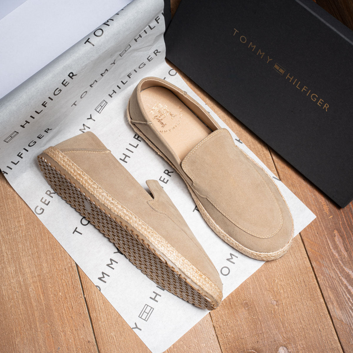 Tommy Smart-Casual Suede Shoes