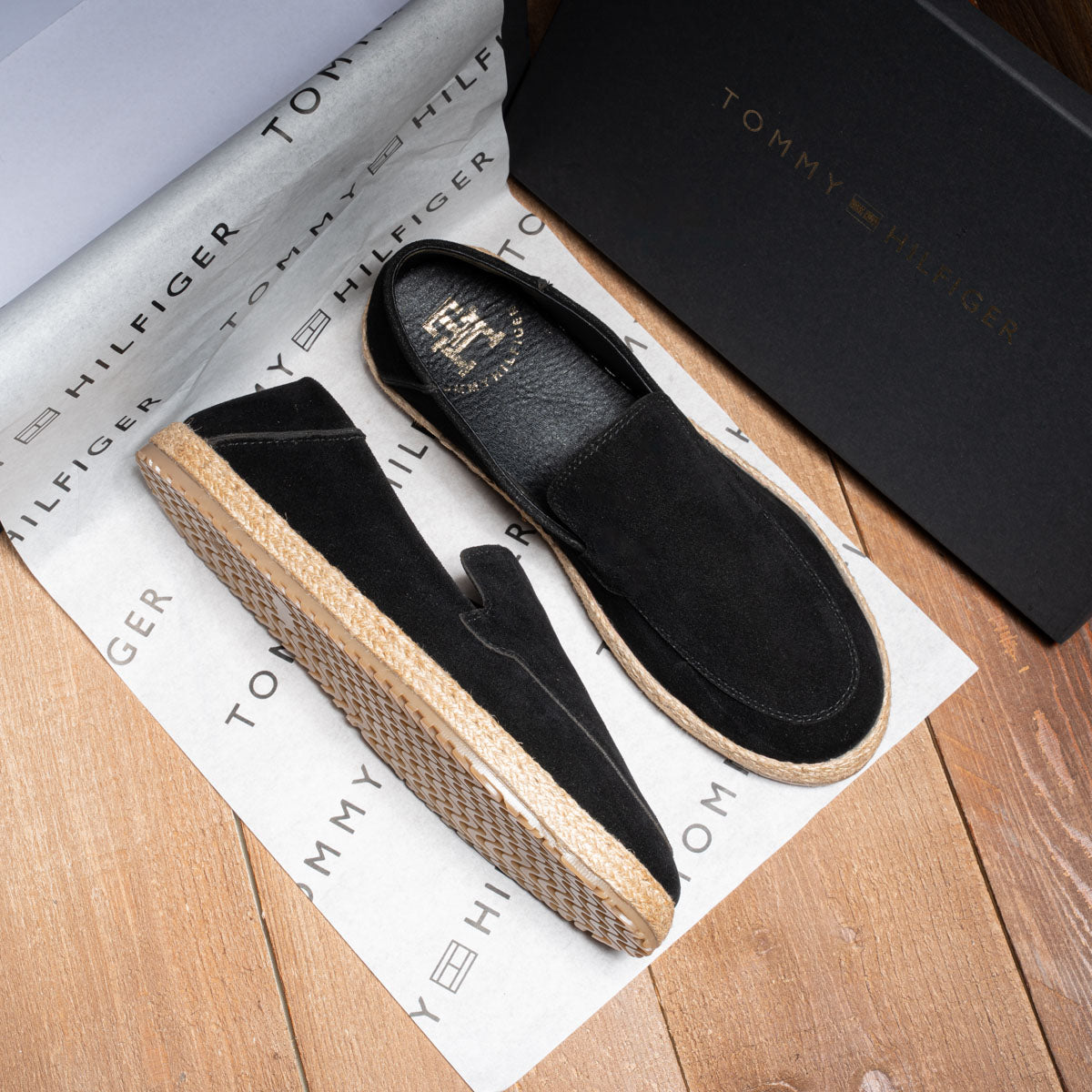 Tommy Smart-Casual Suede Shoes