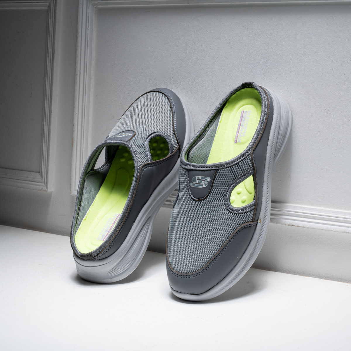 Men's Slip-On Mule Sneaker