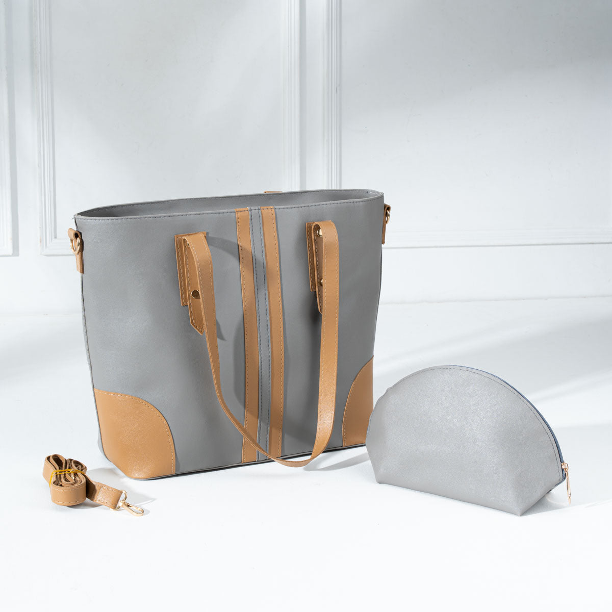 Sophisticated Women’s Leather Essentials Set