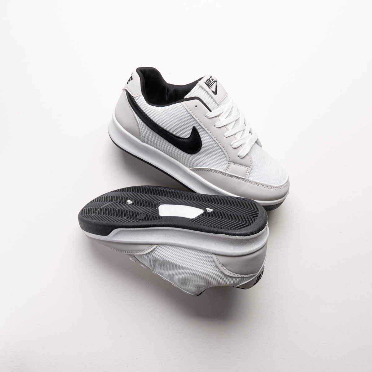 Nike Adversary Casual Shoes