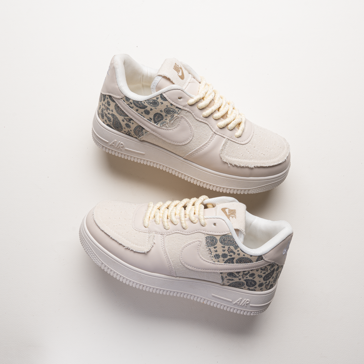 Nike Air Force Sneakers