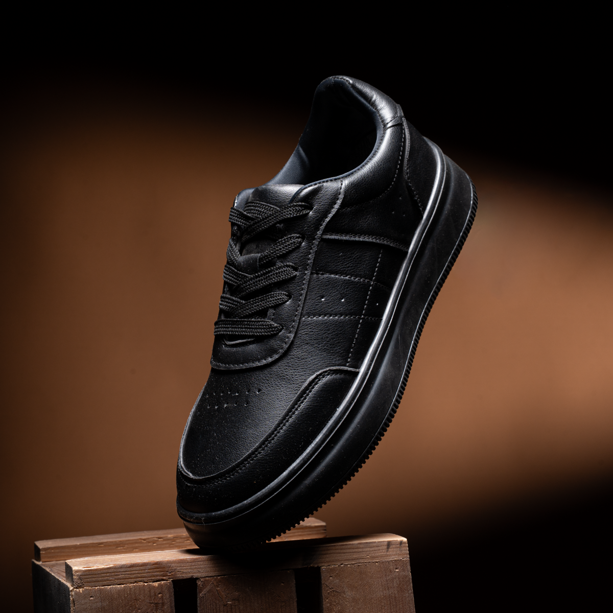 Men's Black Sneaker