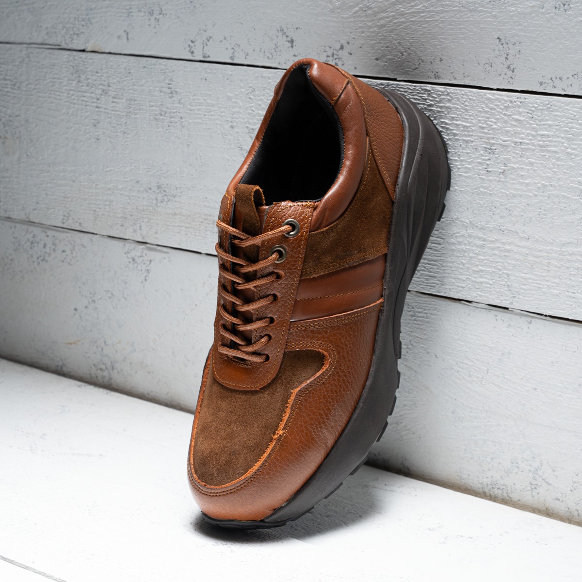 Men's Leather Suede Sneaker
