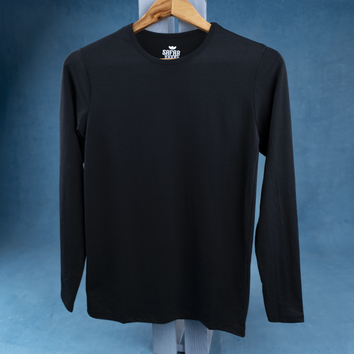 Safari Long Sleeve Basic T-Shirt
