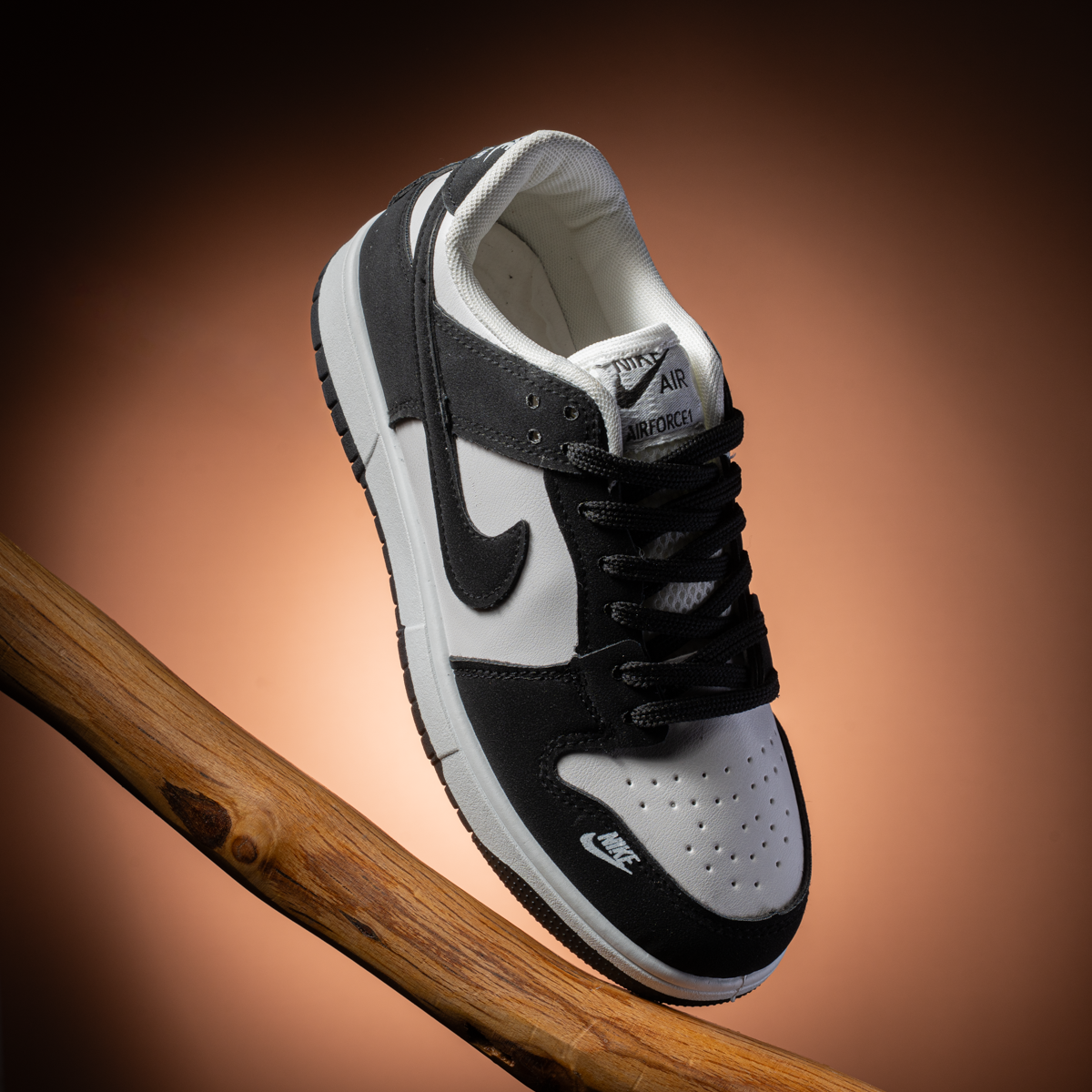 Nike Two-Tone Sneakers