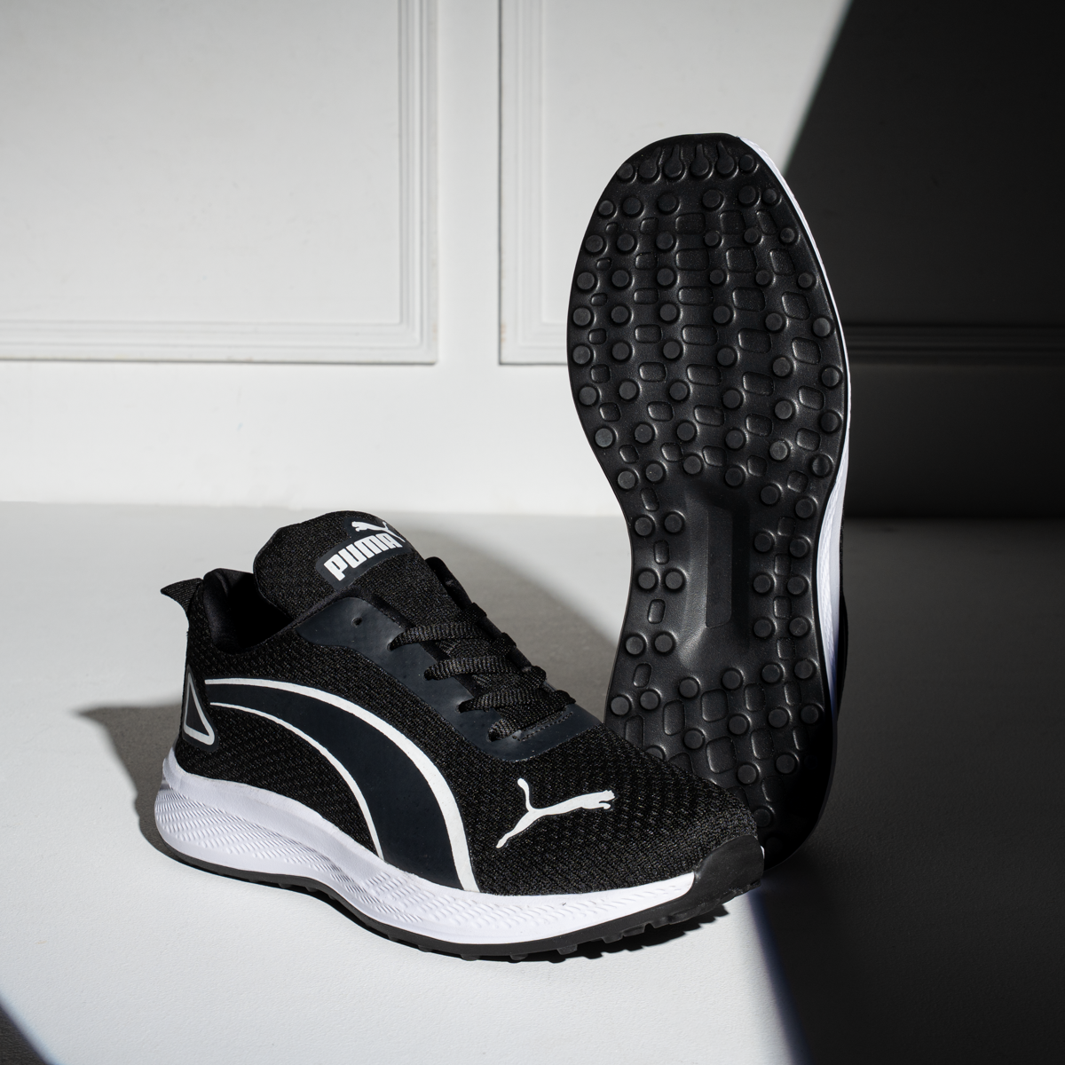 Lightweight Breathable Knitted Sneakers