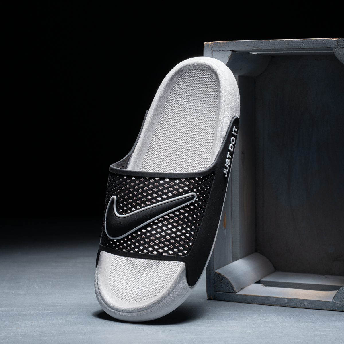 Nike Slipper
