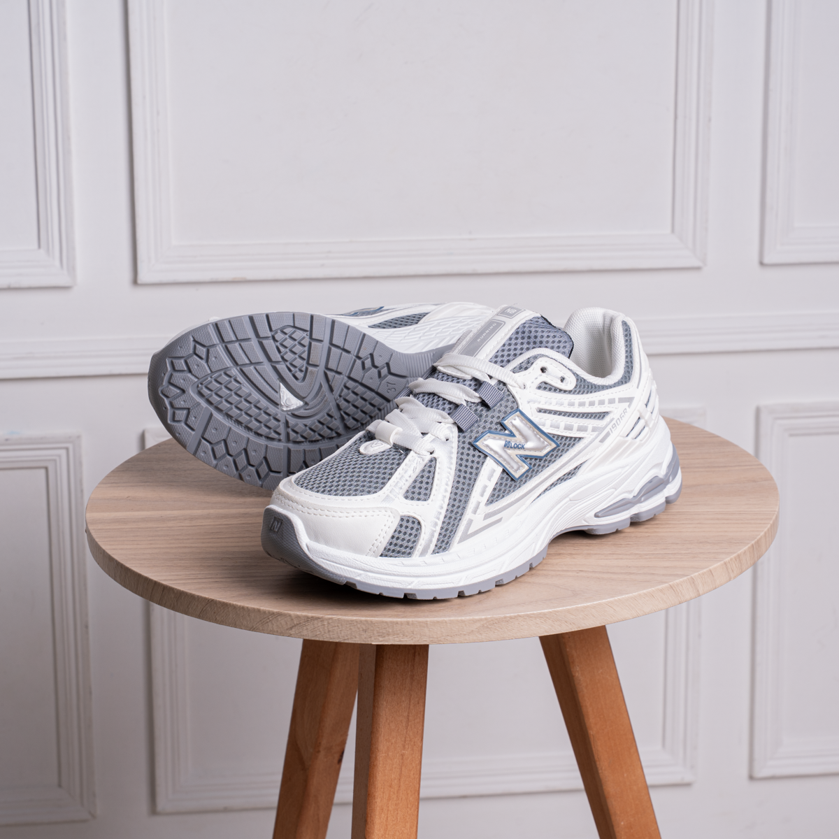 New Balance Women's Casual Sneaker