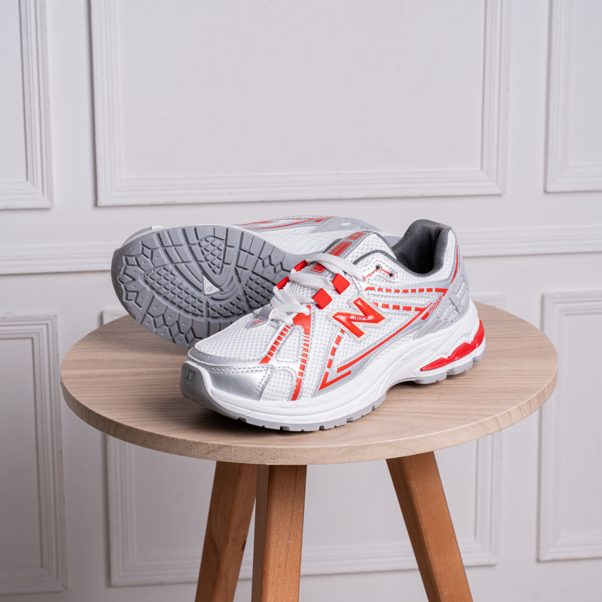 New Balance Women's Casual Sneaker