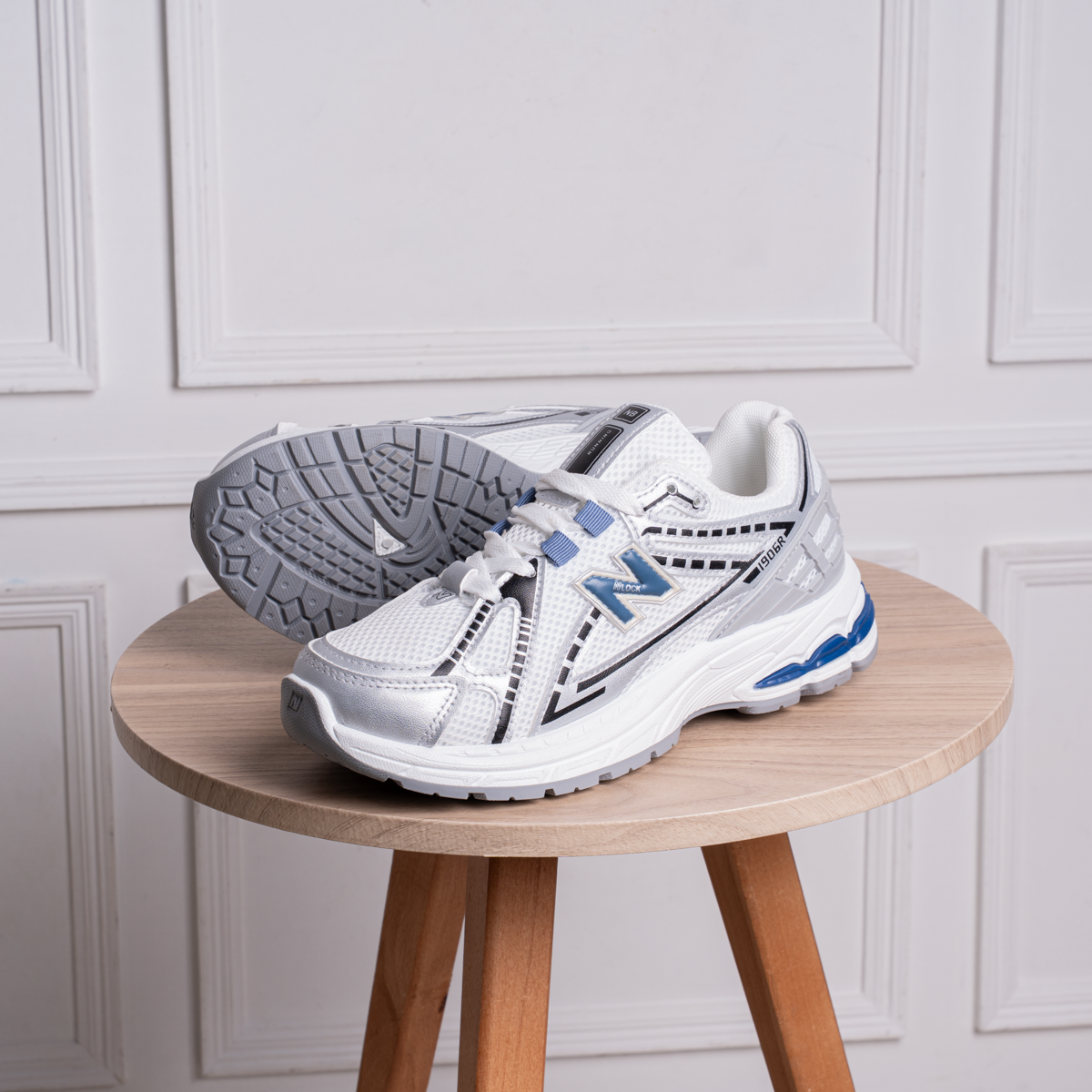 New Balance Women's Casual Sneaker