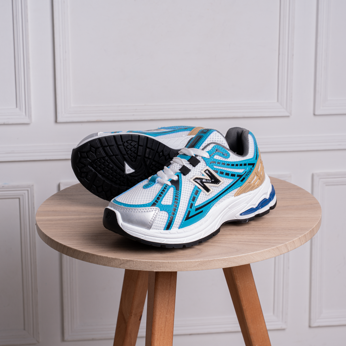 New Balance Women's Casual Sneaker