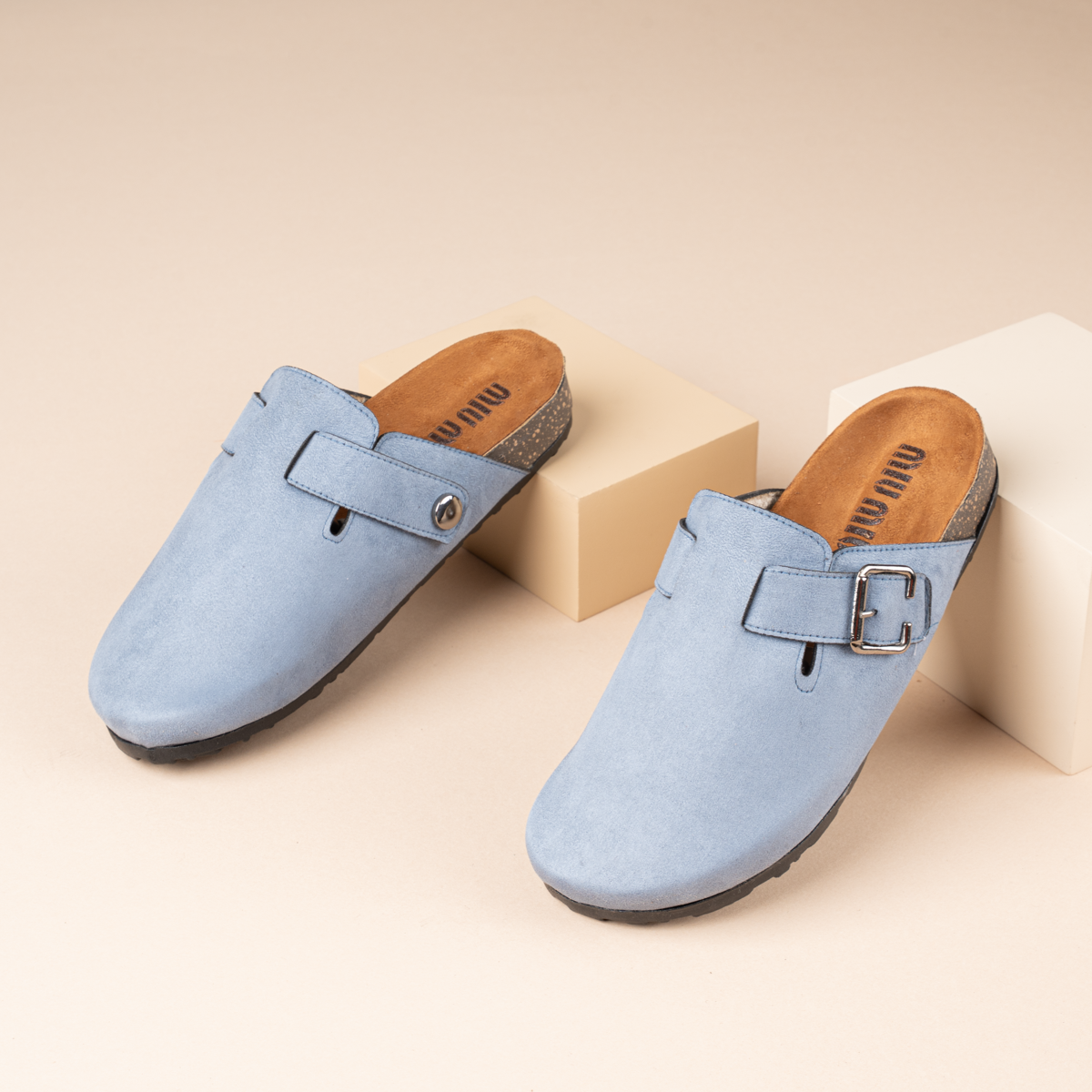 Premium  suede clogs