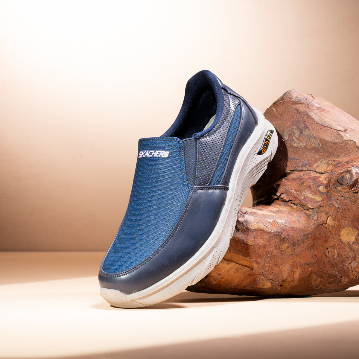 Shadow Skechers – Lightweight Everyday Sneakers