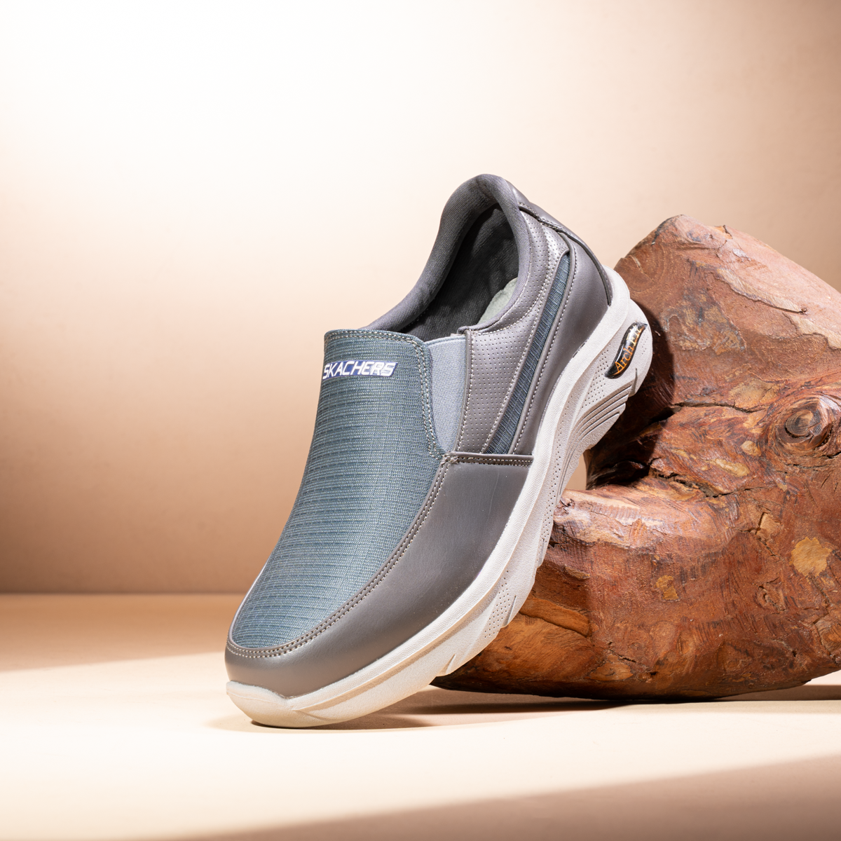 Shadow Skechers – Lightweight Everyday Sneakers