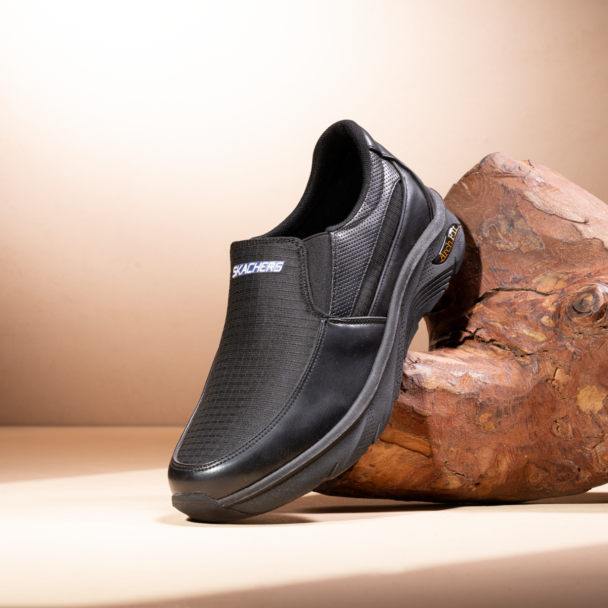 Shadow Skechers – Lightweight Everyday Sneakers