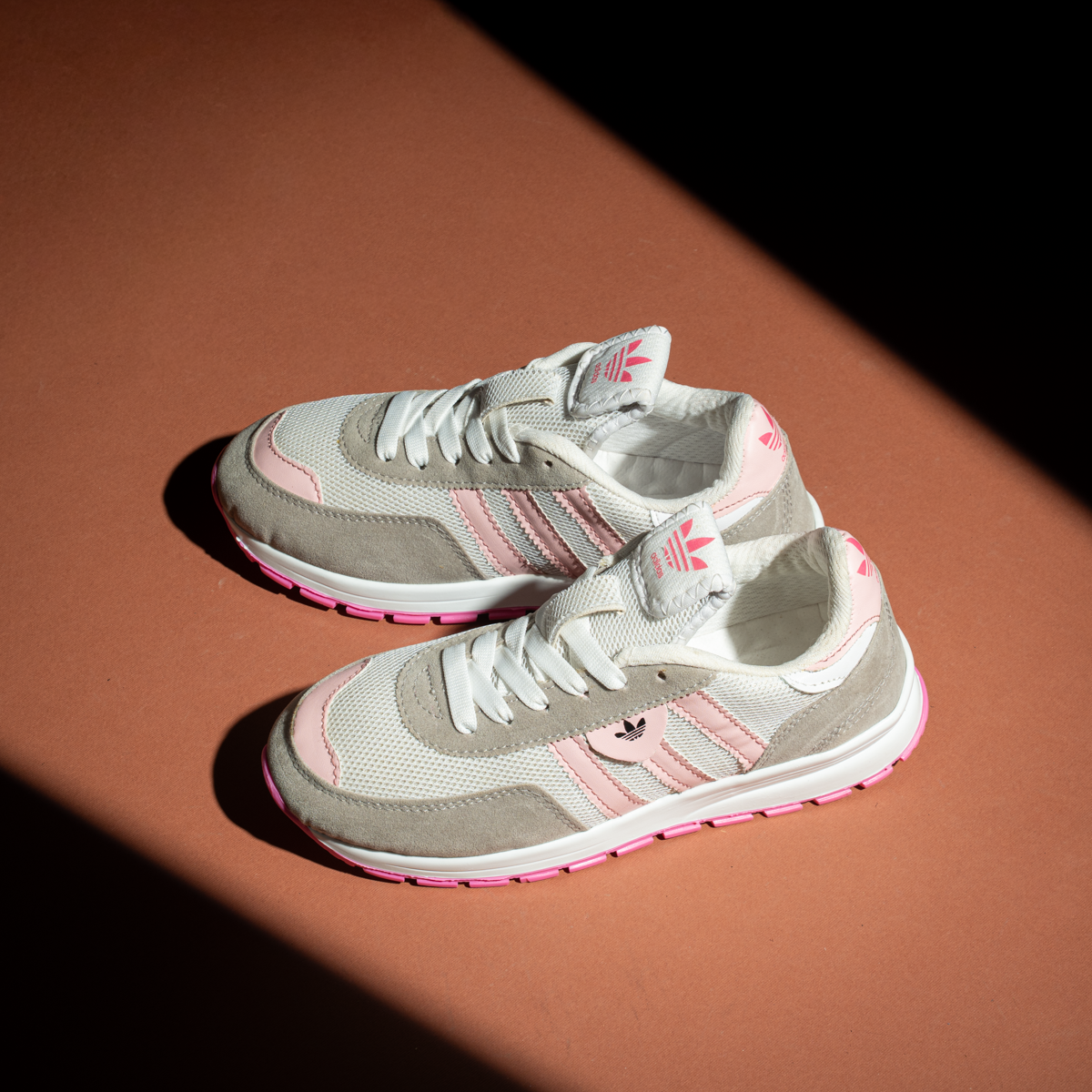 Adidas Sneakers