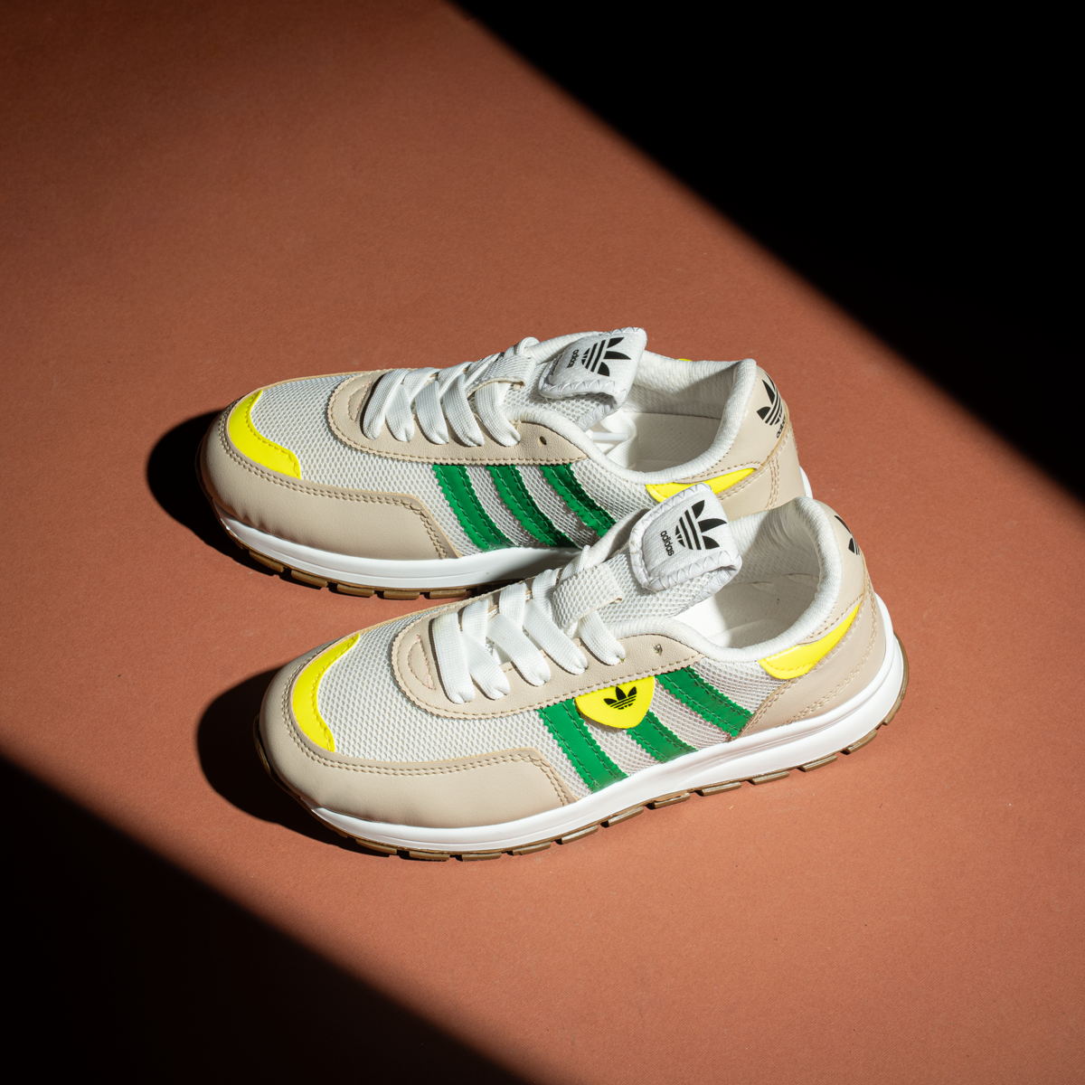 Adidas Sneakers