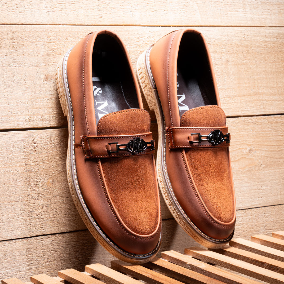 Men's Chain-Strap Leather Loafer